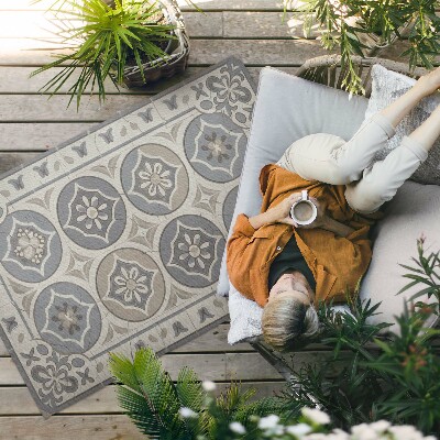 Dywan winylowy Kwiaty na ceramicznych płytkach retro