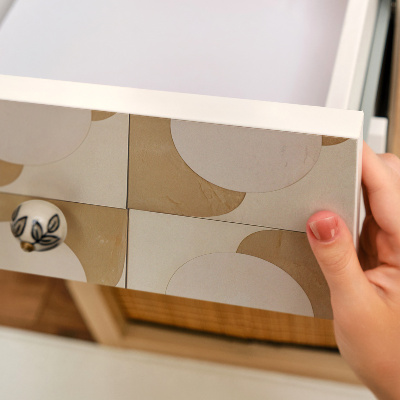 Folia samoprzylepna na meble Musztardowe kształty