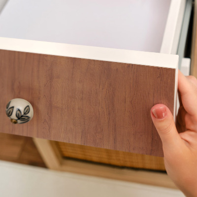 Folia do oklejania mebli Drewniany motyw