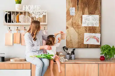 Tablica korkowa o fakturze drewna naturalnego