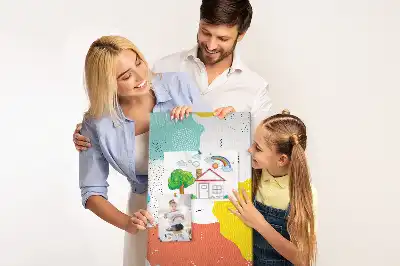 Tablica korkowa z abstrakcyjnym wzorem Doodle