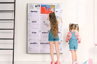 Tablica korkowa z planerem urodzinowym