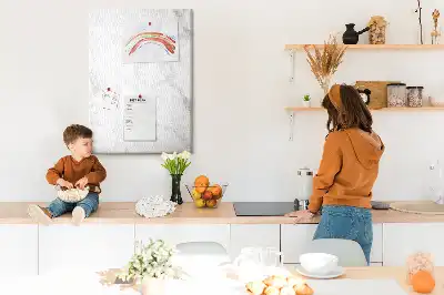 Kolorowa tablica korkowa z teksturą marmuru