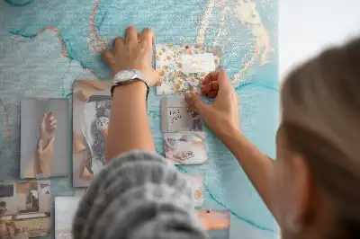 Dekoracyjna tablica korkowa z nadrukiem tekstury marmuru