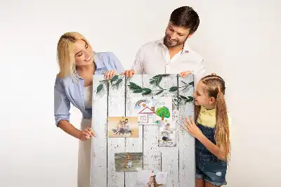 Tablica korkowa z paneli drewnianych