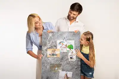 Tablica korkowa z wzorem głębokiego ciemnego marmuru