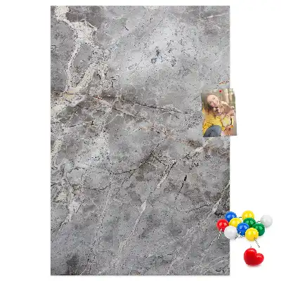 Tablica korkowa z wzorem głębokiego ciemnego marmuru