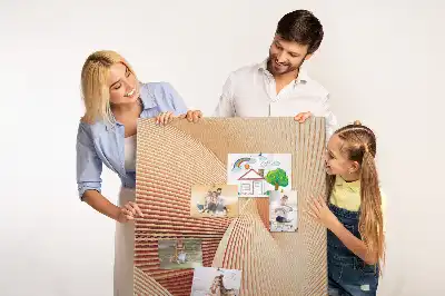 Tablica korkowa z subtelnym wzorem