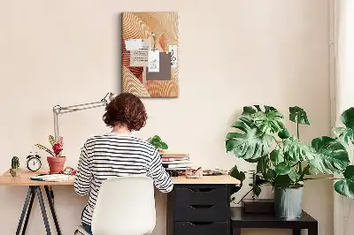 Tablica korkowa z subtelnym wzorem