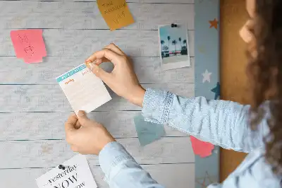 Tablica korkowa z nadrukiem Lista zadań (To-do)