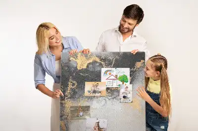 Tablica korkowa z motywem marmurowej abstrakcji