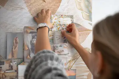 Tablica korkowa z motywem ptasich piór