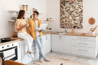 Kolorowa tablica korkowa motyw winiarskie korki