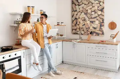 Kolorowa tablica korkowa motyw winiarskie korki
