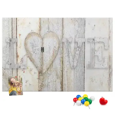 Tablica korkowa dla dzieci z sentencją romantyczną Love