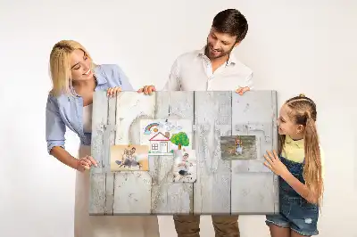 Tablica korkowa dla dzieci z sentencją romantyczną Love