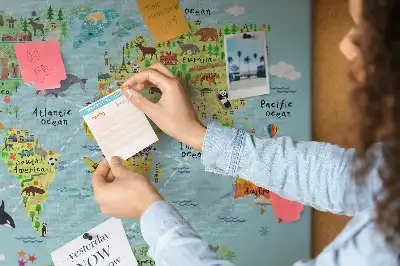 Tablica korkowa ozdobna Mapa świata ze zwierzętami