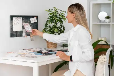 Korkowa tablica Metalowa abstrakcja