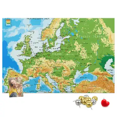 Tablica korkowa z mapą świata Geografia