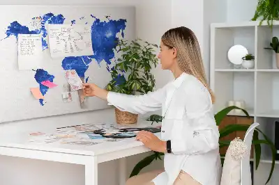 Tablica korkowa dla dzieci Mapa świata kosmos