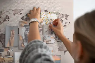Tablica korkowa dla dzieci Akwarela mapa świata
