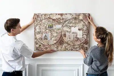 Korkowa tablica z nadrukiem antycznej mapy atlasu