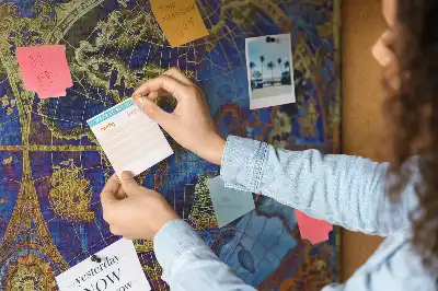 Tablica korkowa dla dzieci z mapą świata