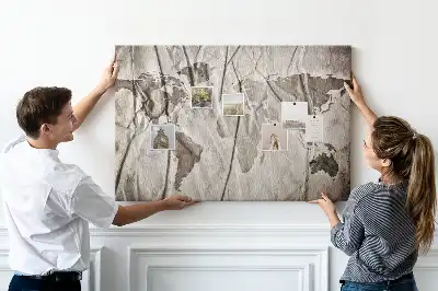 Ozdobna tablica korkowa z wzorem mapy świata