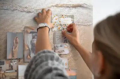 Tablica korkowa z motywem cytatu na plaży