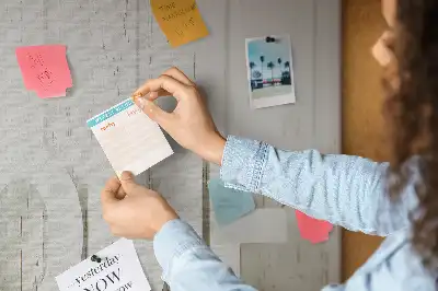 Ozdobna tablica korkowa na ścianę Typografia Home do salonu