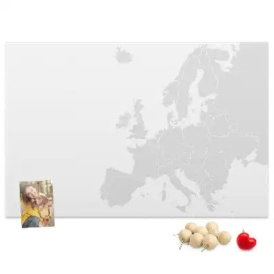 Ozdobna tablica korkowa z mapą kontynentu europejskiego