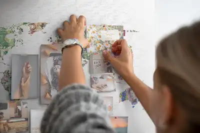 Korkowa tablica z mapą świata