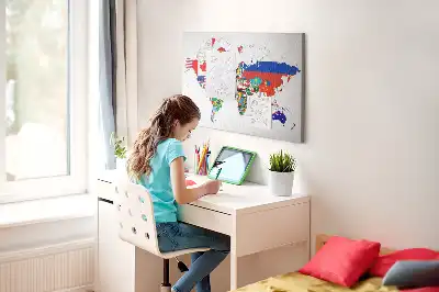 Tablica korkowa dla dzieci z mapą i flagami państw