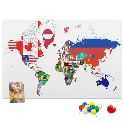 Tablica korkowa dla dzieci z mapą i flagami państw