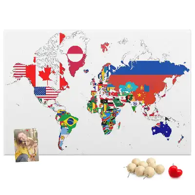 Tablica korkowa dla dzieci z mapą i flagami państw