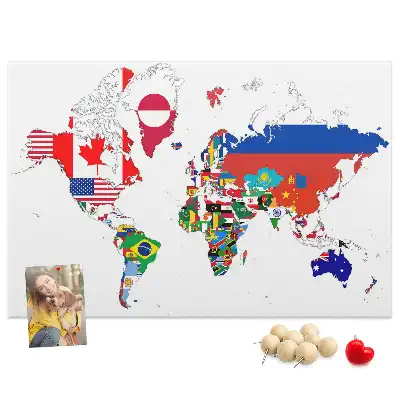 Tablica korkowa dla dzieci z mapą i flagami państw