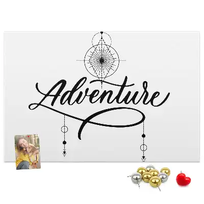 Korkowa tablica z motywem podróżniczym adventure