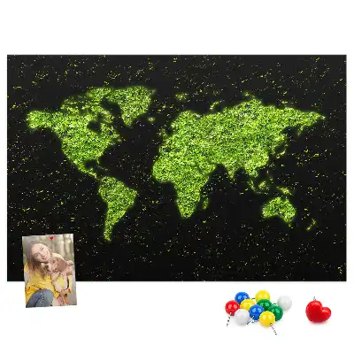 Korkowa tablica na ścianę z mapą świata
