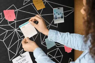 Nowoczesna korkowa mapa świata dla dzieci