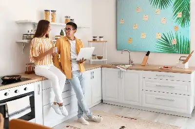 Tablica korkowa w ramie z palm