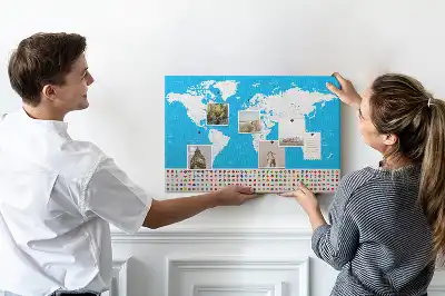 Ozdobna tablica korkowa z mapą konturową państw