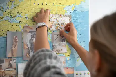 Tablica korkowa dla dzieci Mapa świata i flagi