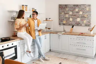 Tablica korkowa z nadrukiem ceglanego muru