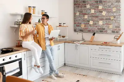 Tablica korkowa z nadrukiem ceglanego muru