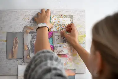 Tablica korkowa dla dzieci Abstrakcja mózg