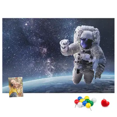 Ozdobna tablica korkowa Astronauta