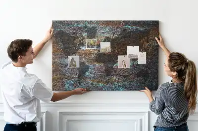 Korkowa mapa świata w kolorze rdzy