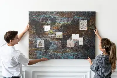 Korkowa mapa świata w kolorze rdzy