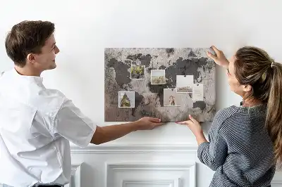 Tablica korkowa dla dzieci z nadrukiem mapy w kolorze betonu architektonicznego