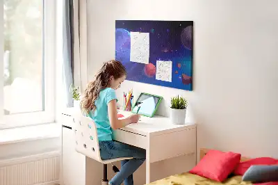 Tablica korkowa z motywem galaktyki i planet